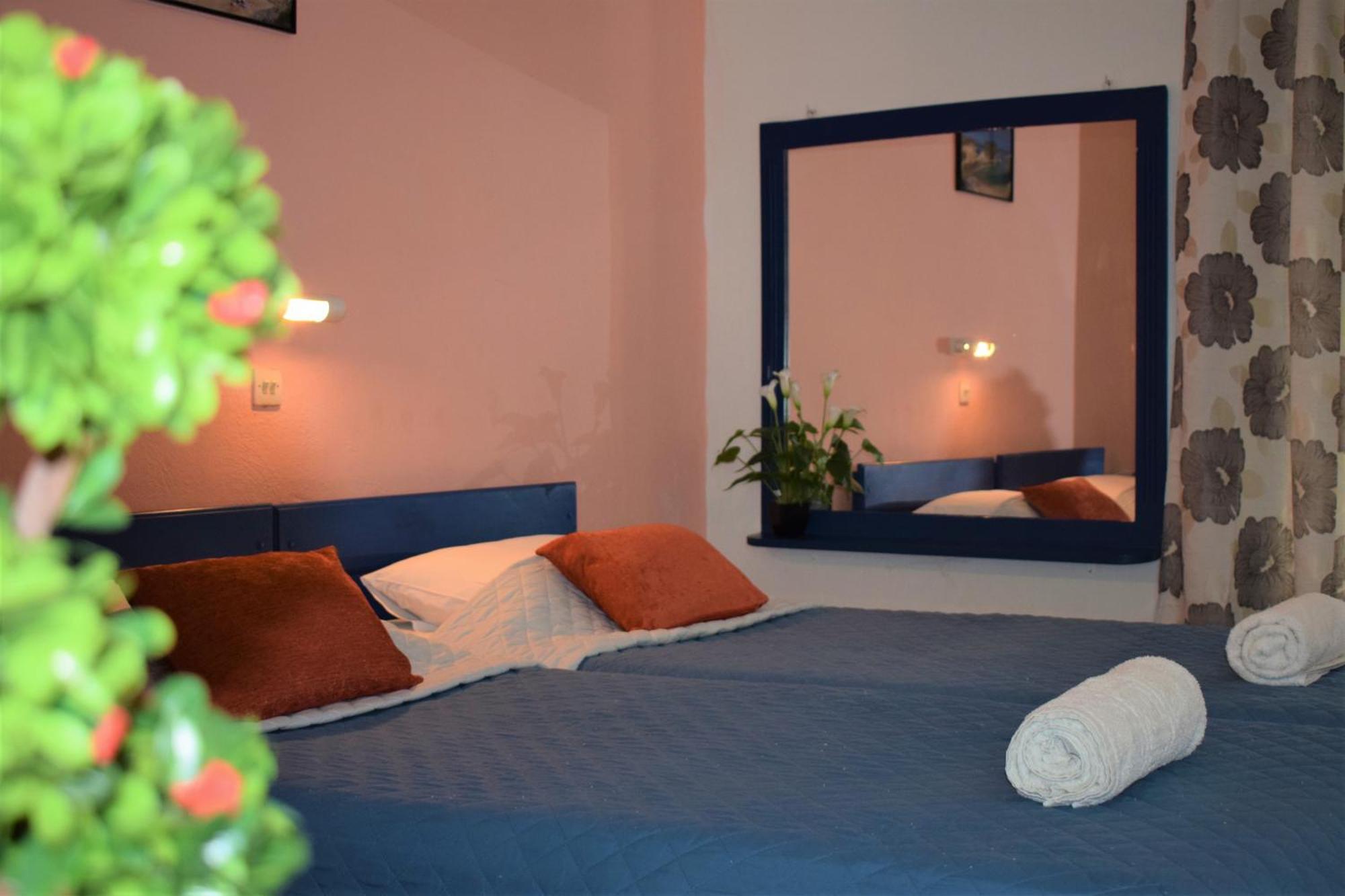 Paradisus Apartments Mparmpati Eksteriør billede