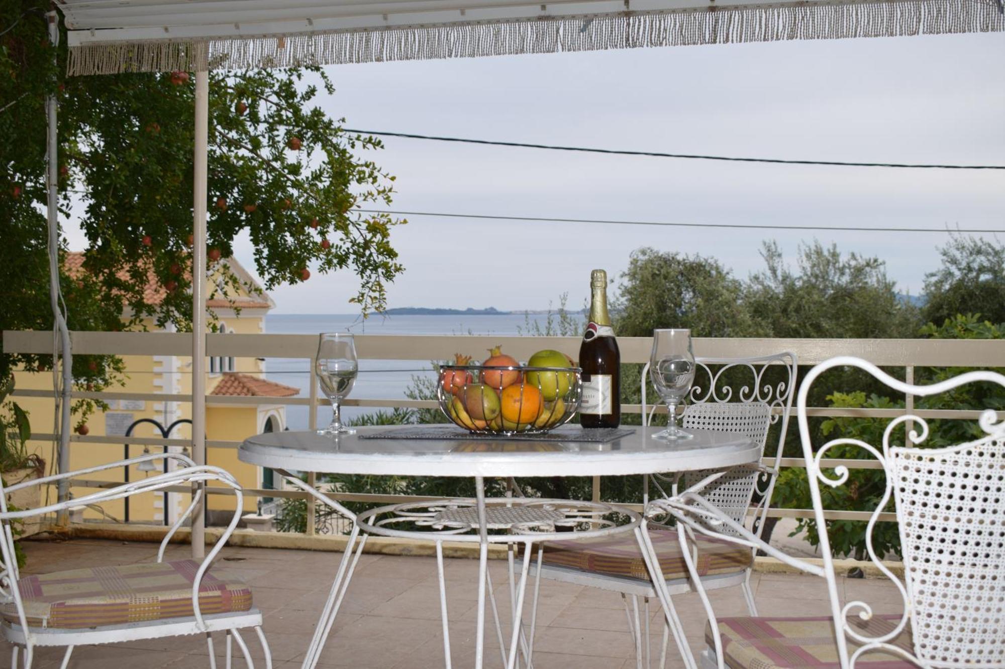 Paradisus Apartments Mparmpati Eksteriør billede